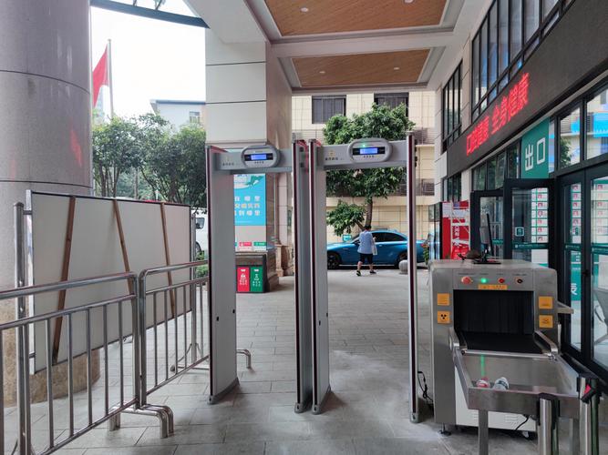 辽阳市快递金属安检门 金属探测器生产厂家地址
